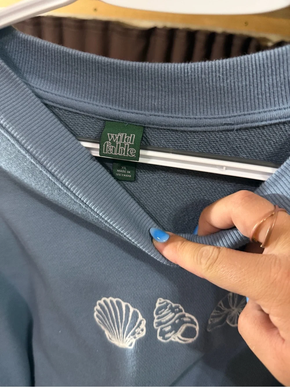 wild fable Blue Cropped Sweatshirt with White Seashells - Picture 2 of 3